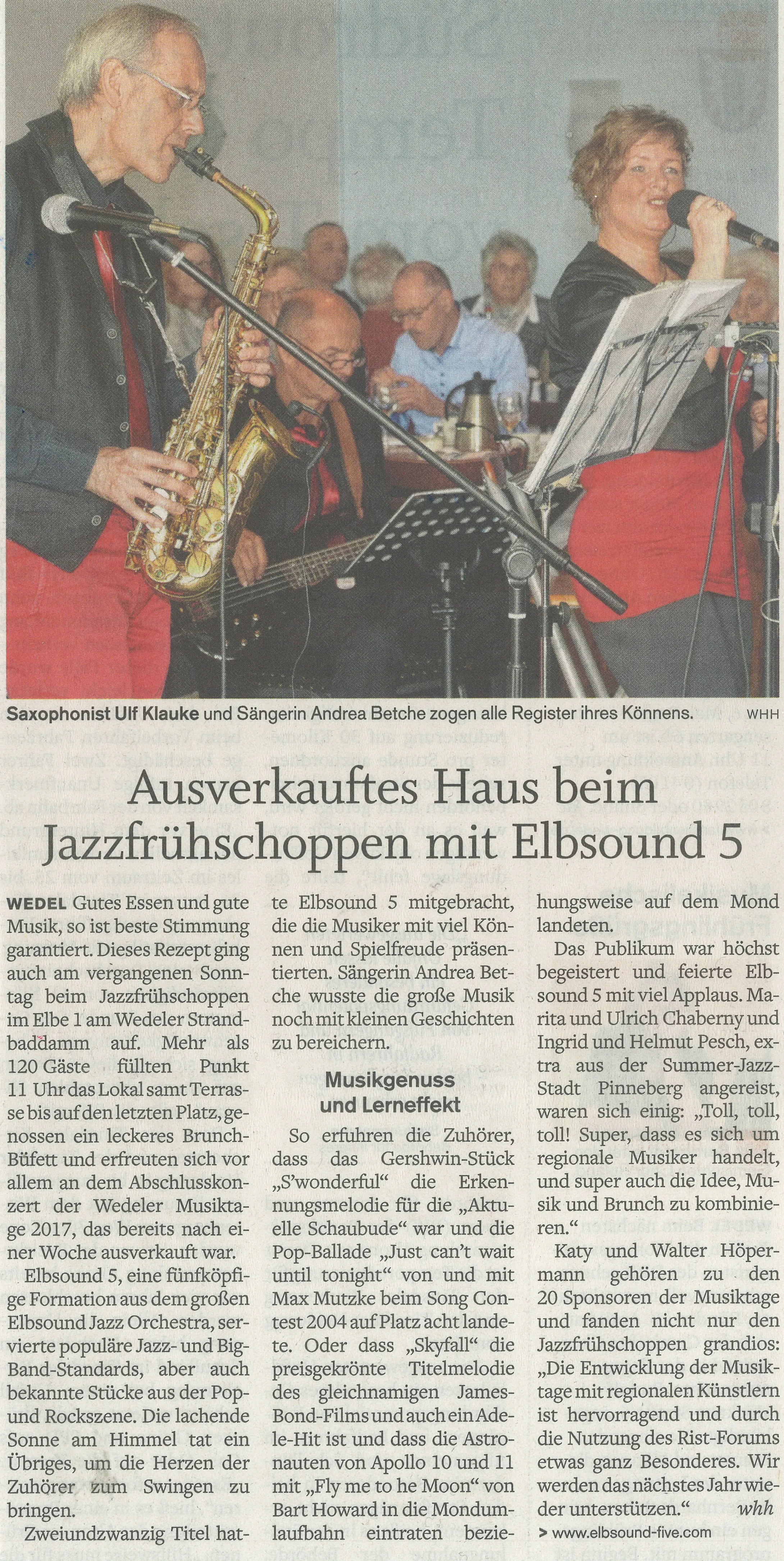 Zeitungsartikel: „Ausverkauftes Haus beim Jazzfrühschoppen mit Elbsound 5